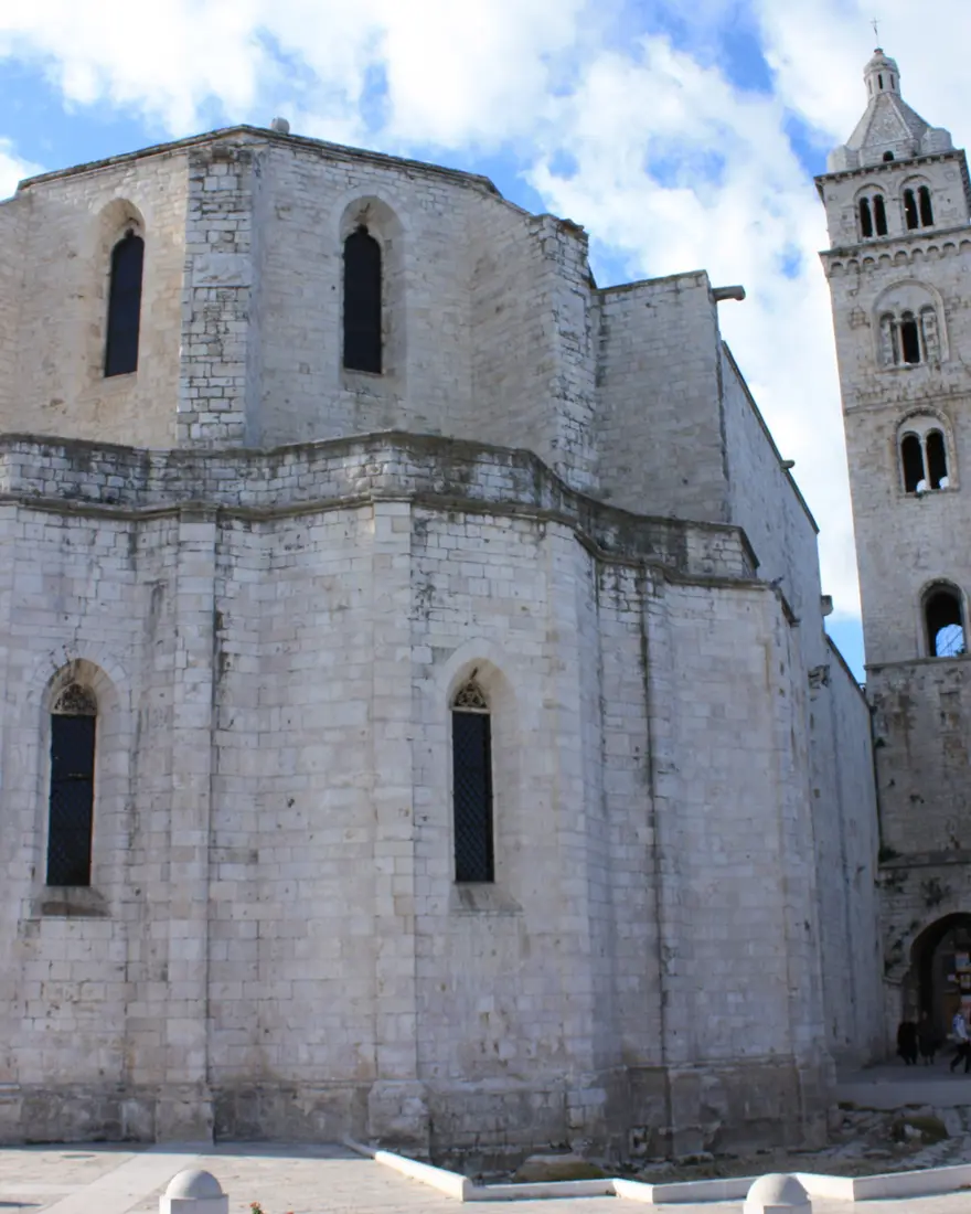 La Cattedrale di Barletta con il campanile